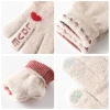 Factory-supplied women's gloves for autumn and winter, made of mink fur, are skin-friendly and warm. Korean-style cute heart-shaped touch screen knitted gloves Application Scenario